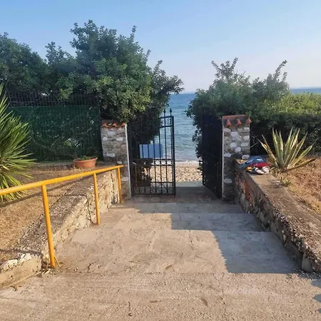 Galini 2 Beachfront Διαμέρισμα Γερακινή